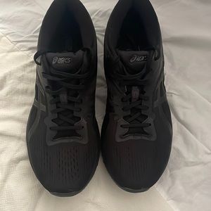 ASICS men’s black 10. No box